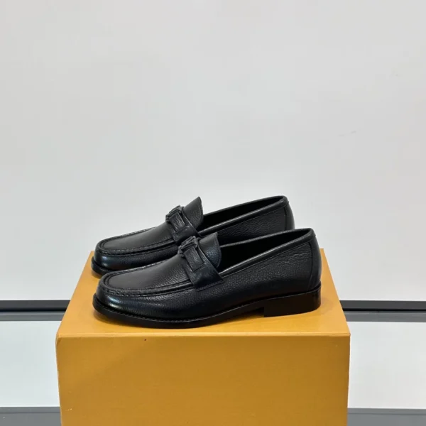 Louis Vuitton Major Loafers In Black - LL52