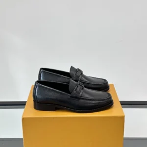 Louis Vuitton Major Loafers In Black - LL52