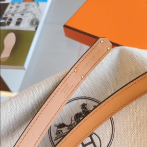 Hermes Kelly 18 Belt - HMB11