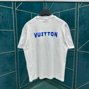 Louis Vuitton Printed Signature T-Shirt - LT133