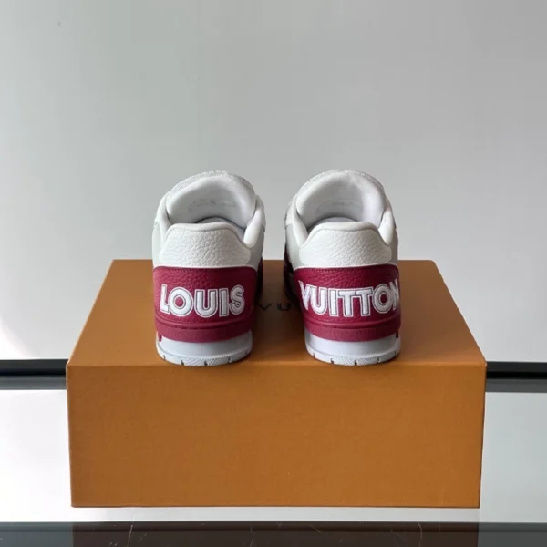 Louis Vuitton Trainer Sneaker In Red - LS310