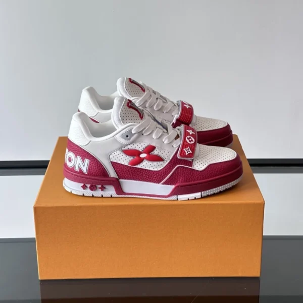 Louis Vuitton Trainer Sneaker In Red - LS310