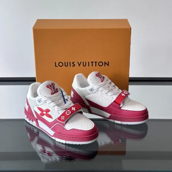 Louis Vuitton Trainer Sneaker In Red - LS310