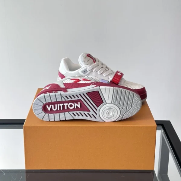 Louis Vuitton Trainer Sneaker In Red - LS310