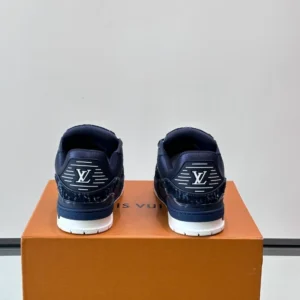 Louis Vuitton Trainer Sneakers In Blue - LS312