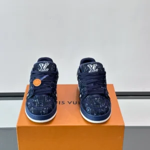 Louis Vuitton Trainer Sneakers In Blue - LS312