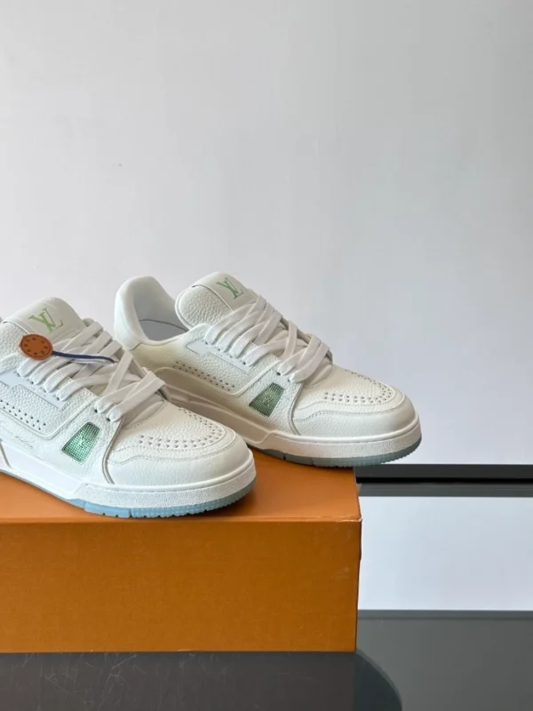 Louis Vuitton Trainer Sneakers - LS313