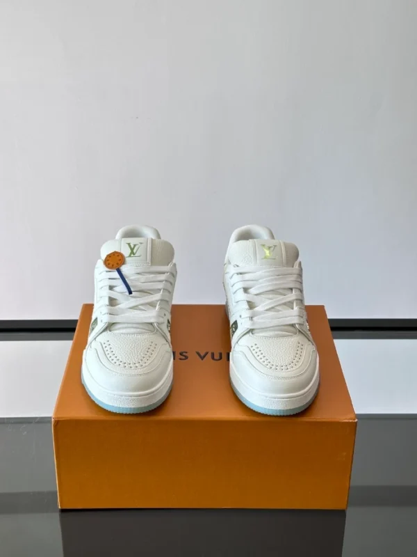Louis Vuitton Trainer Sneakers - LS313