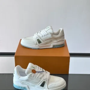 Louis Vuitton Trainer Sneakers - LS313