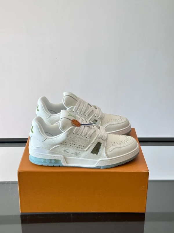 Louis Vuitton Trainer Sneakers - LS313