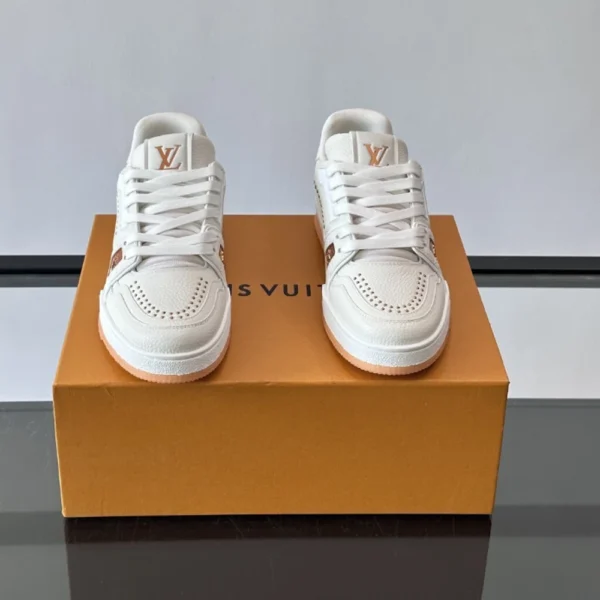 Louis Vuitton Trainer Sneakers - LS314