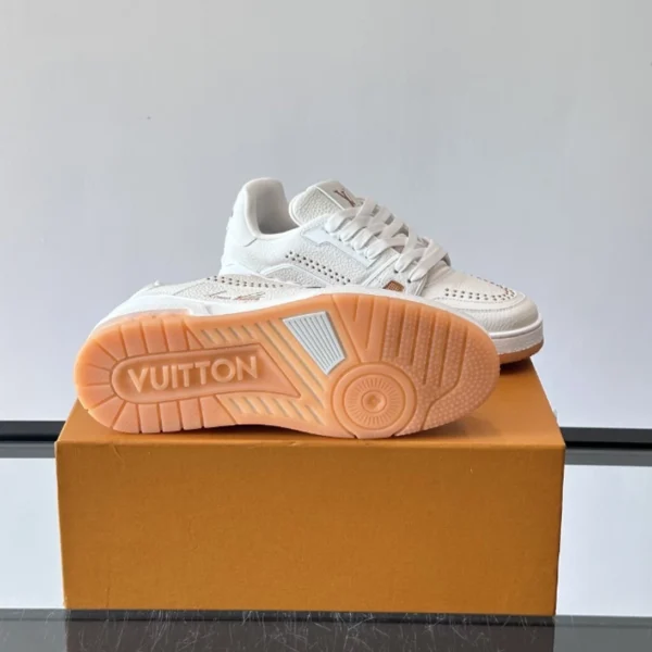 Louis Vuitton Trainer Sneakers - LS314