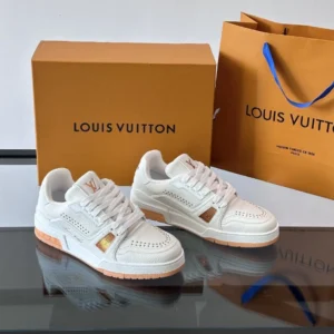 Louis Vuitton Trainer Sneakers - LS314