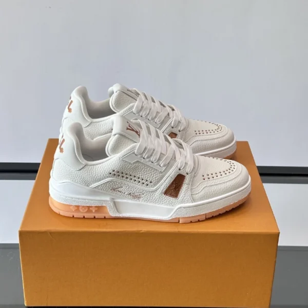 Louis Vuitton Trainer Sneakers - LS314