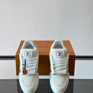 Louis Vuitton Trainer Sneakers - LS315
