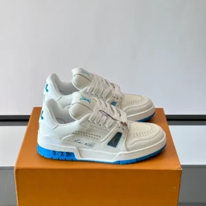 Louis Vuitton Trainer Sneakers - LS315