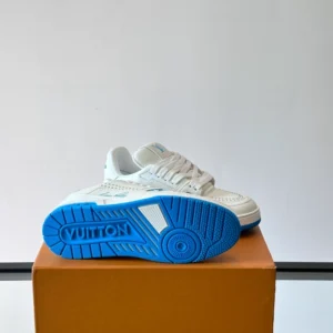 Louis Vuitton Trainer Sneakers - LS315