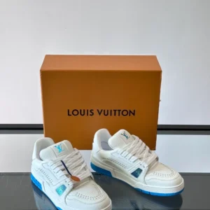 Louis Vuitton Trainer Sneakers - LS315