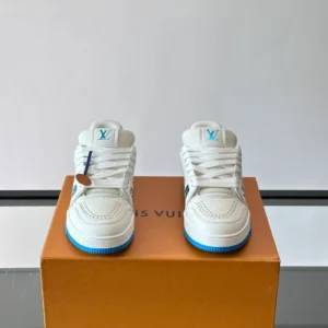 Louis Vuitton Trainer Sneakers - LS315