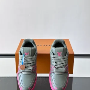 Louis Vuitton Trainer Sneakers - LS317