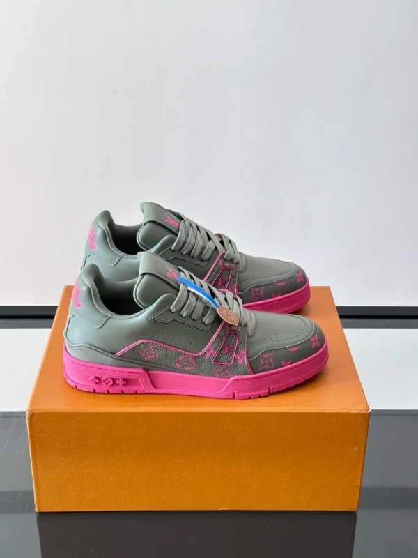 Louis Vuitton Trainer Sneakers - LS317