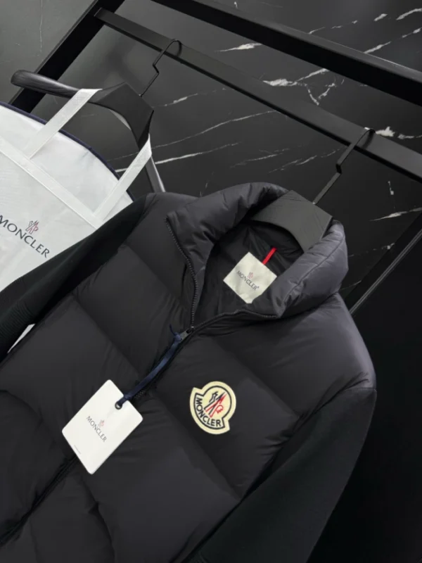 Moncler Down Jacket - MK088