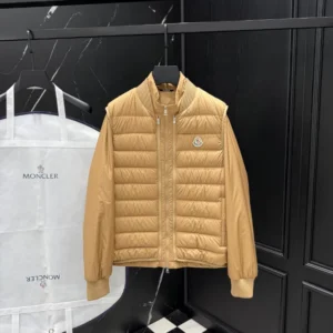 Moncler Jacket - MK090