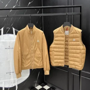 Moncler Jacket - MK090