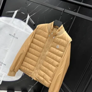 Moncler Jacket - MK090