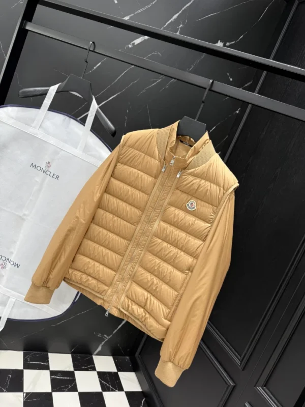 Moncler Jacket - MK090