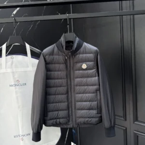 Moncler Jacket - MK091
