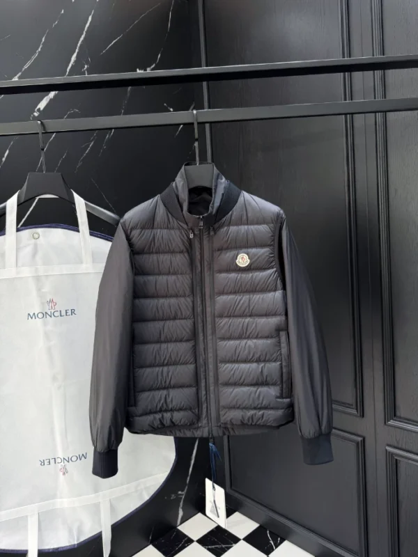 Moncler Jacket - MK091