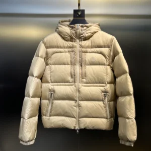 Moncler Jacket - MK092