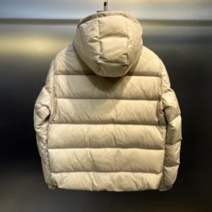 Moncler Jacket - MK092