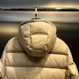 Moncler Jacket - MK092