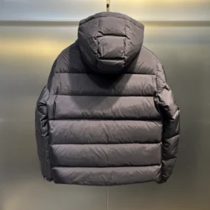 Moncler Jacket - MK093