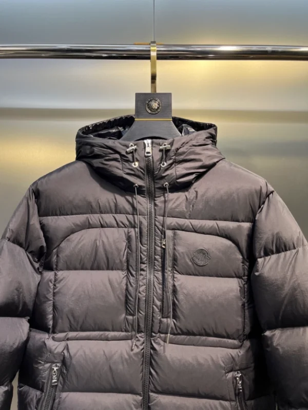 Moncler Jacket - MK093