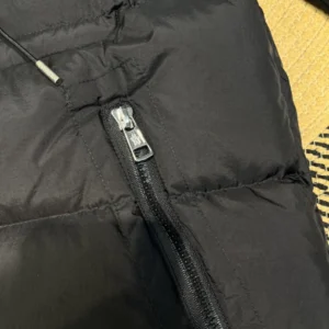 Moncler Jacket - MK093