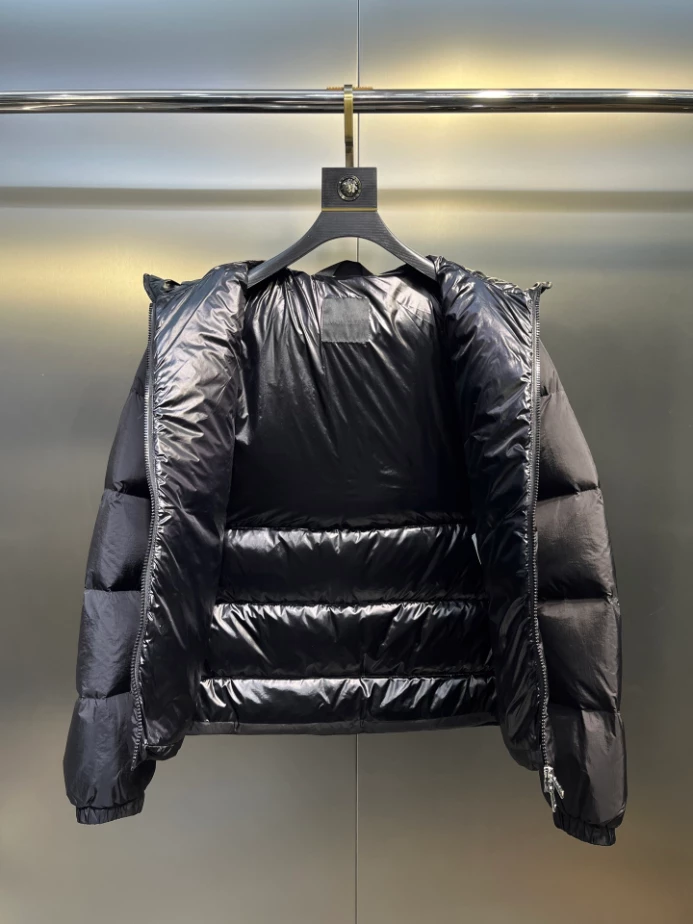 Moncler Jacket - MK093