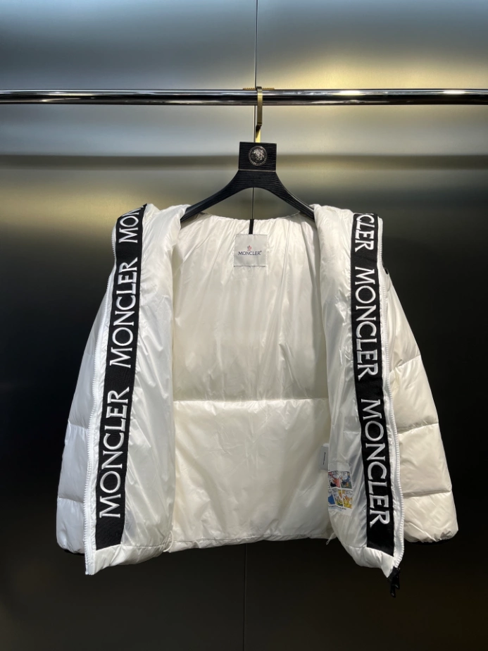 Moncler Jacket - MK094