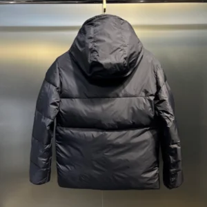 Moncler Jacket - MK095