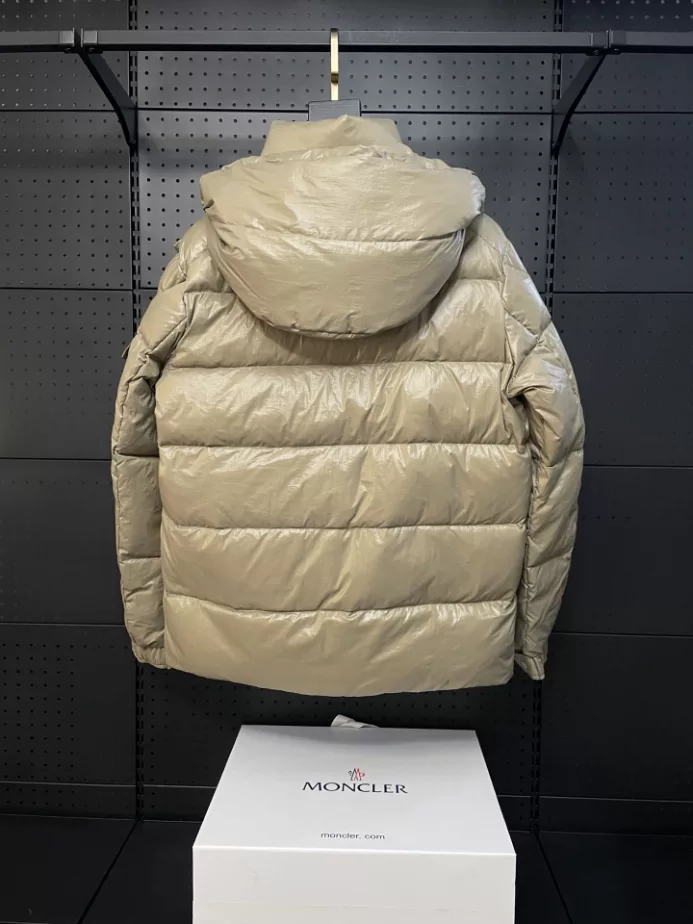 Moncler Jacket - MK096