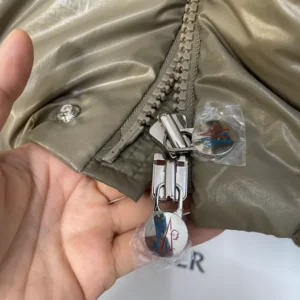 Moncler Jacket - MK096