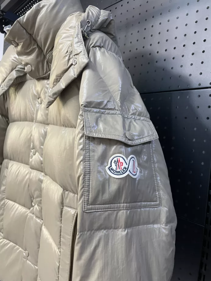 Moncler Jacket - MK096