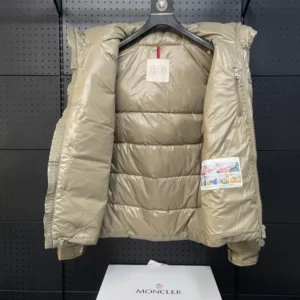 Moncler Jacket - MK096