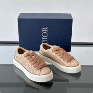 Dior B33 Spin Sneaker Beige Nubuck and Beige Dior Gravity Nubuck - DS158
