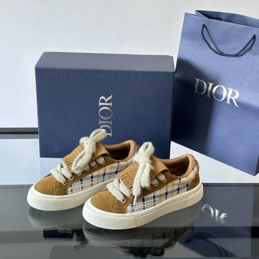 Dior B33 Spin Sneaker - DS166