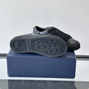 Dior B33 Spin Sneaker – LIMITED AND NUMBERED EDITION - DS157