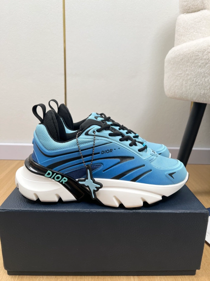 Dior B44 Blade Lewis Hamilton Gradient Blue - DS168