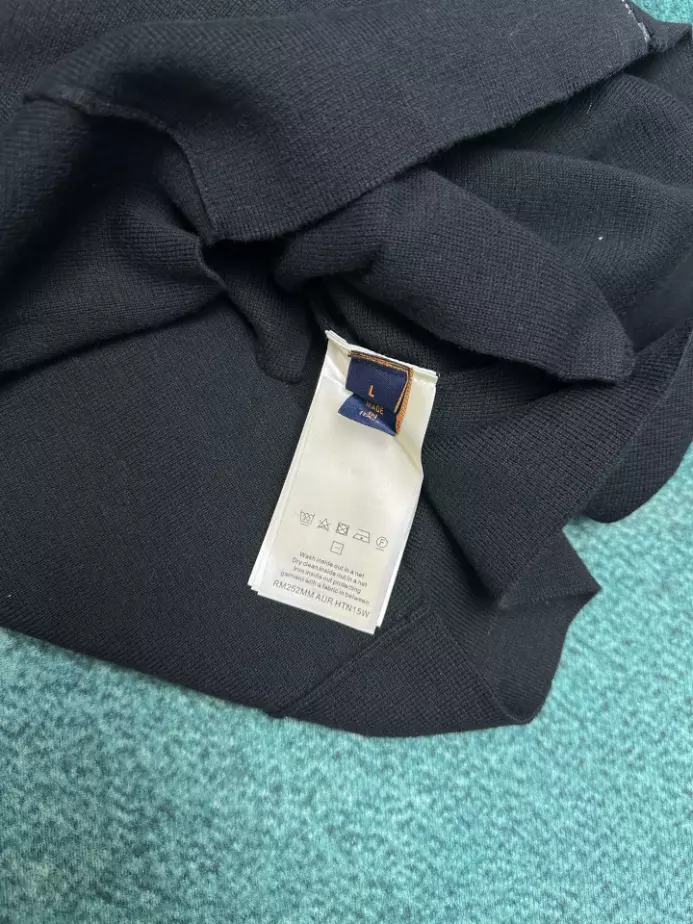 Louis Vuitton Knit Bomber - LK55